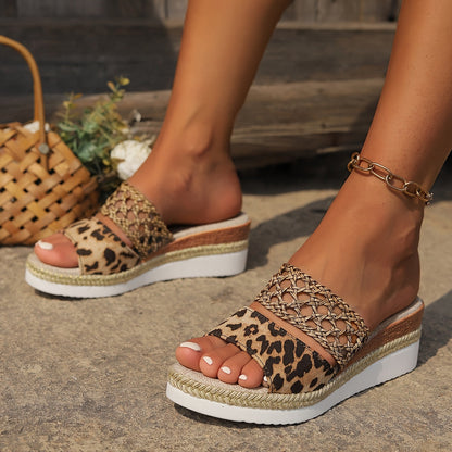 Luma | Boho-chic mules with leopard print & rope detail