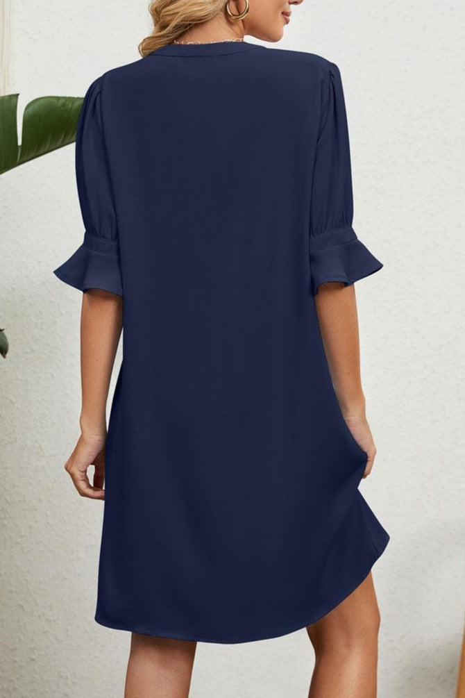 Amélie | Elegant Dress with V-Neck