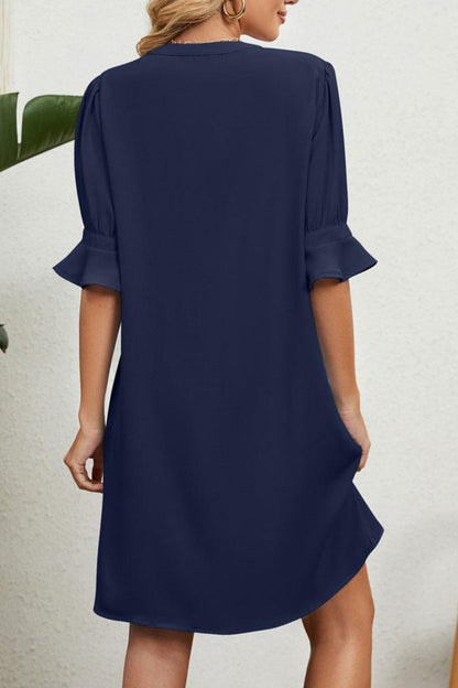 Amélie | Elegant Dress with V-Neck