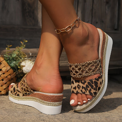 Luma | Boho-chic mules with leopard print & rope detail
